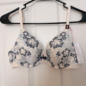 Victoria’s Secret Body by VS Perfect Push Up Bra
